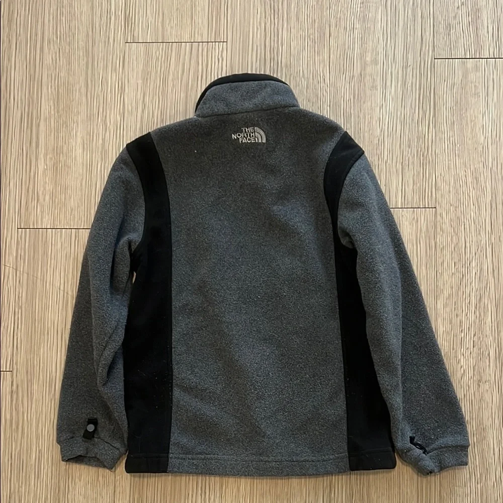 The North Face Size Small Gray and Black Performance Jacket - Picture 5 of 6